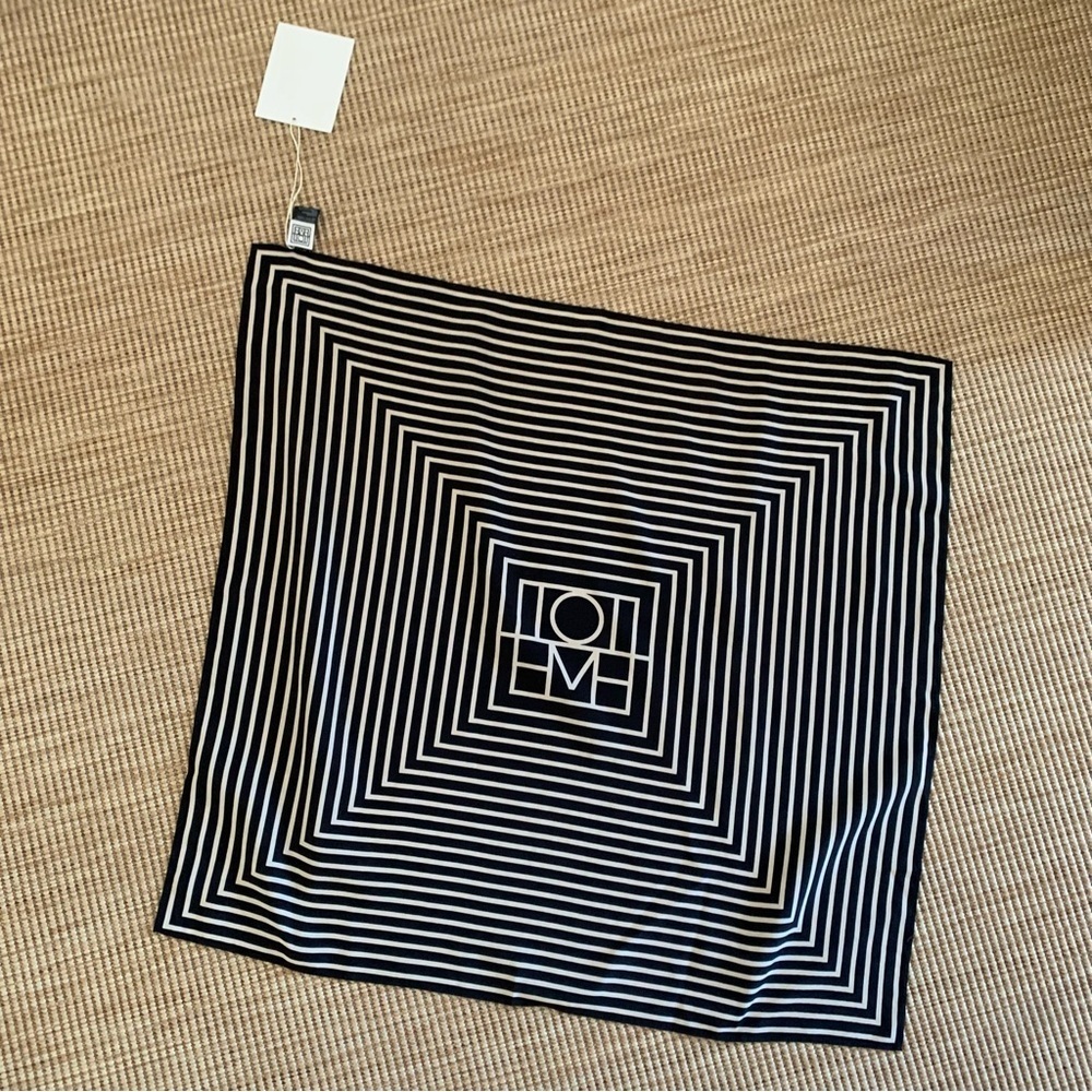 NWT Toteme Signature Monogram Logo Silk Square Tie Scarf Headband Black Beige